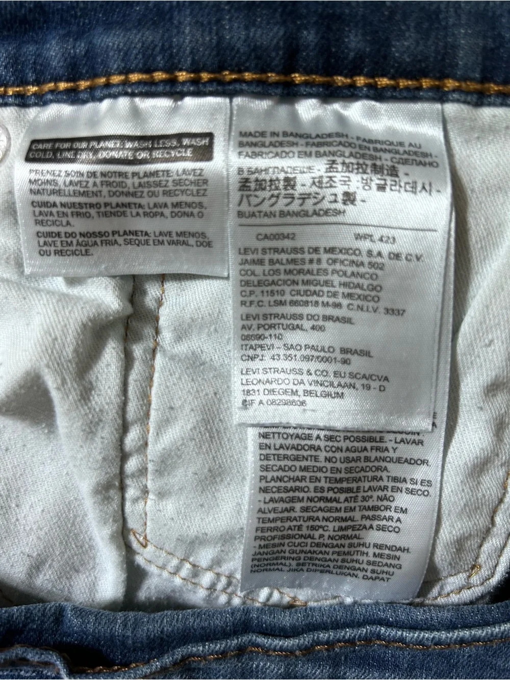 Levi's 541 Jeans GUC 42x34 Light Blue Fade